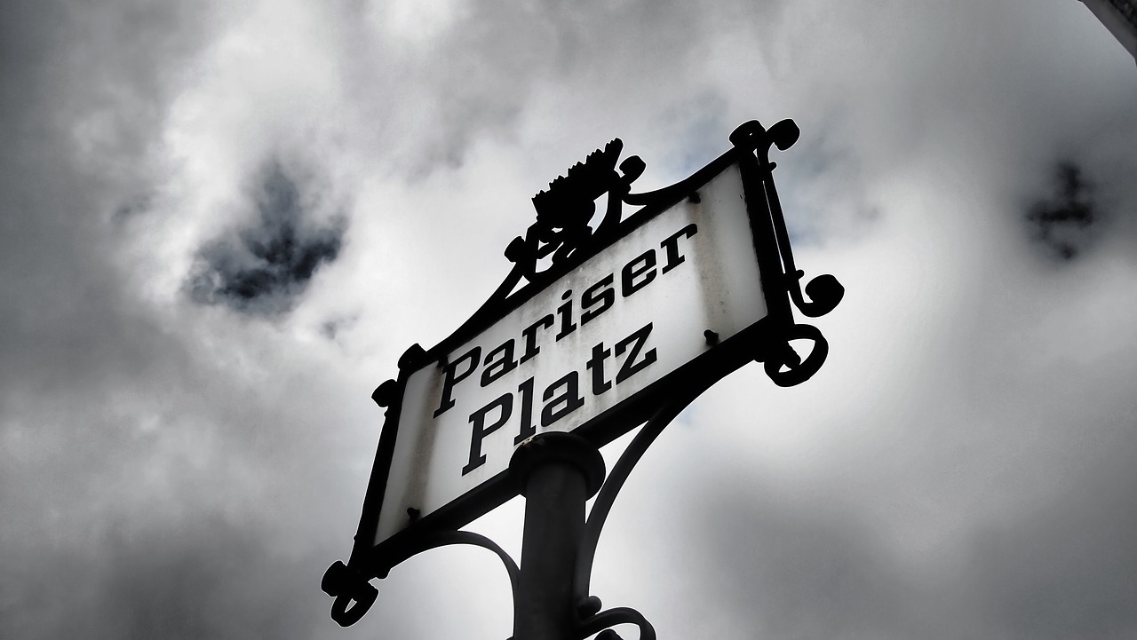 最新入黨誓詞內(nèi)容及其時代意義解讀，內(nèi)容與深遠影響分析