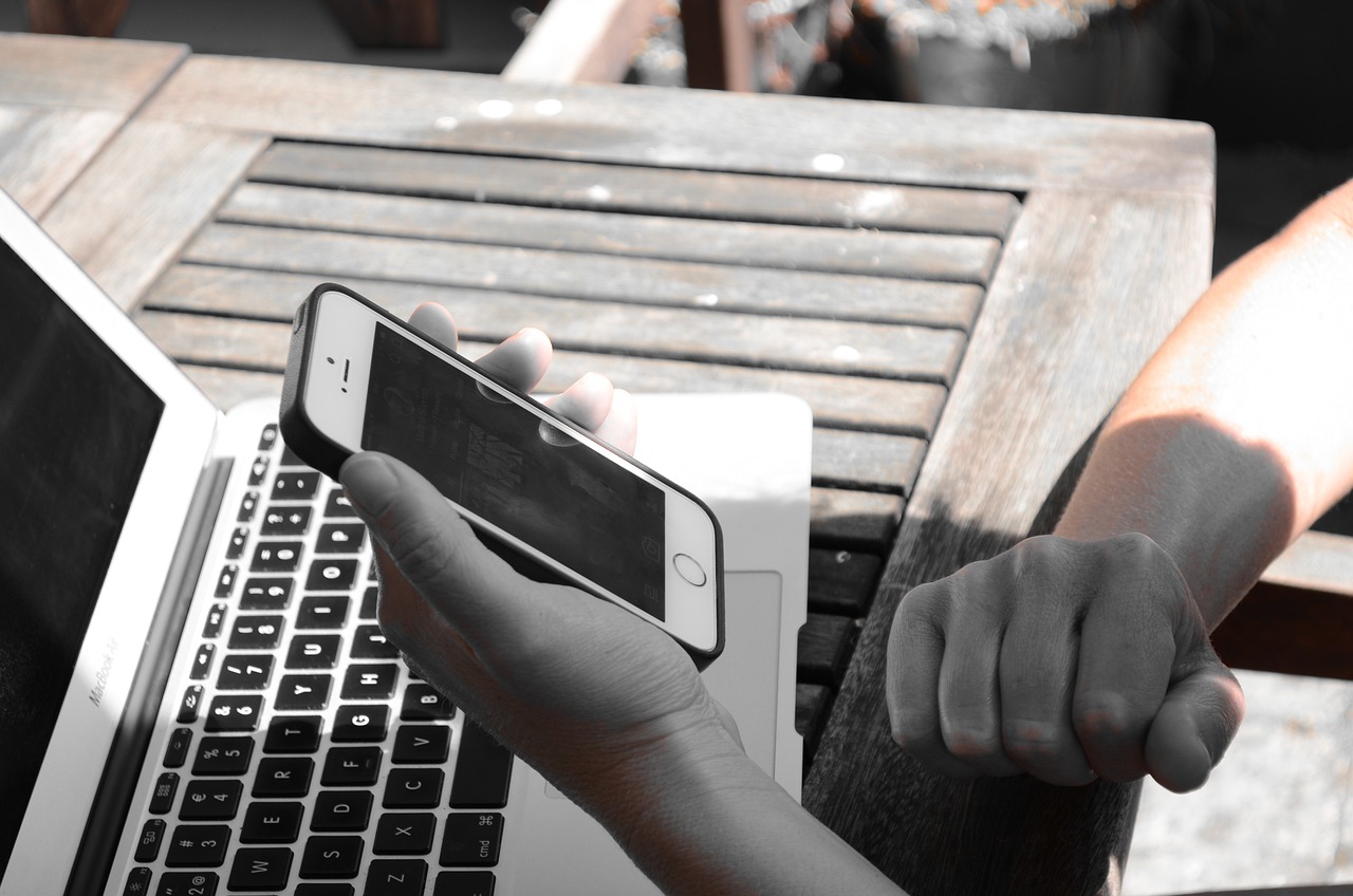 蘋果4s水貨最新報(bào)價(jià)深度解析及購(gòu)買建議，市場(chǎng)走勢(shì)與選擇指南