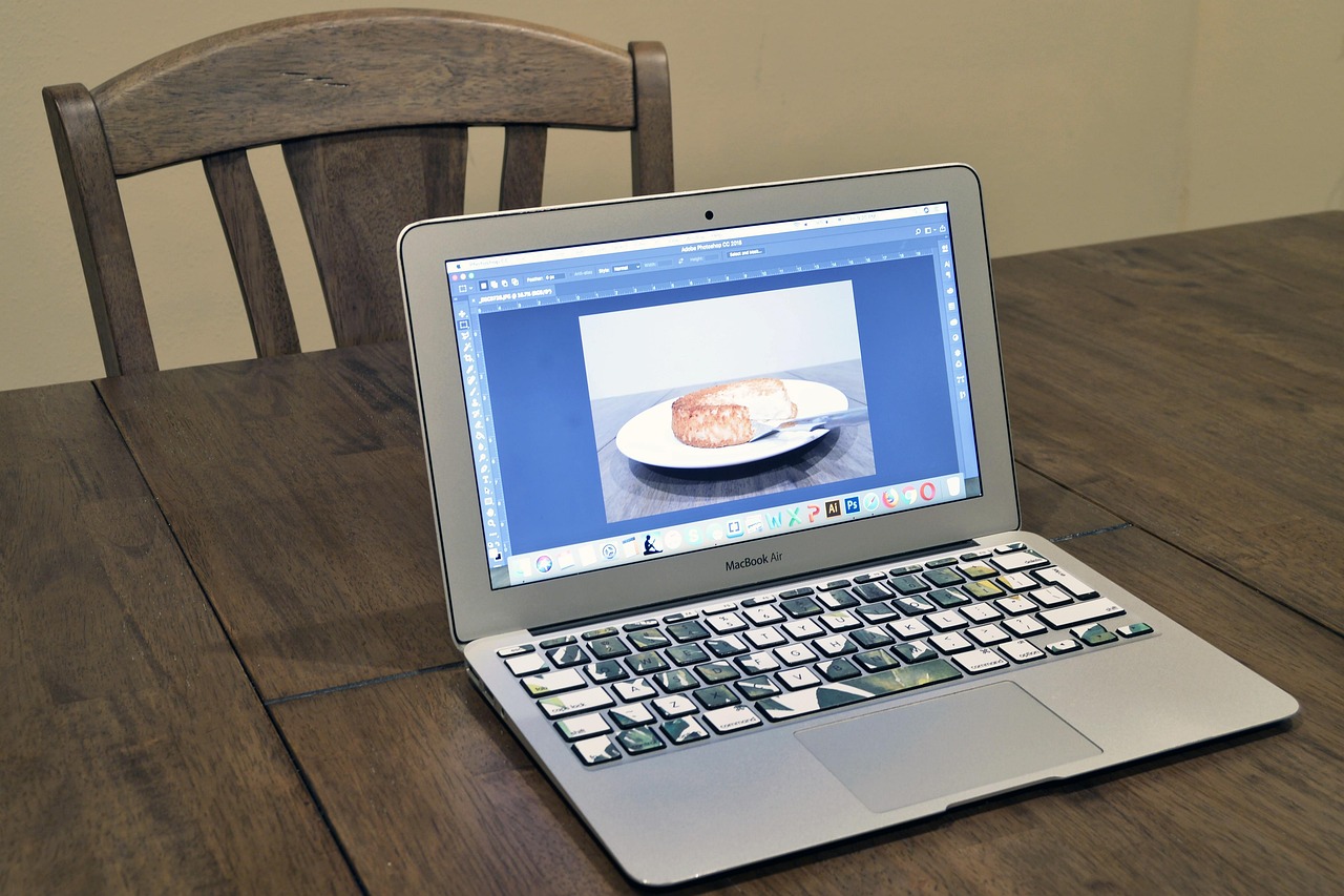 聯(lián)想最新款筆記本2017，技術(shù)與設(shè)計的完美融合亮相市場