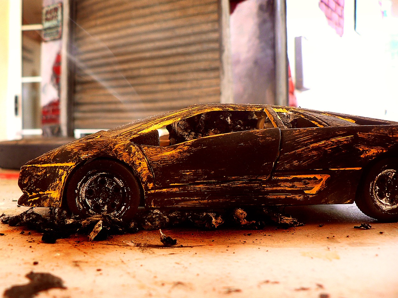 上海最新交通事故引發(fā)關(guān)注，城市交通安全面臨嚴(yán)峻挑戰(zhàn)