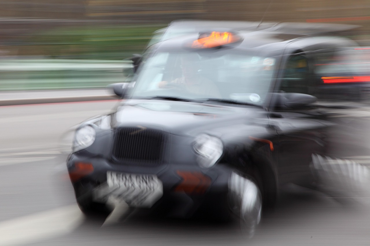 鄭州車輛限牌最新動態(tài)，政策調(diào)整引發(fā)市場反應