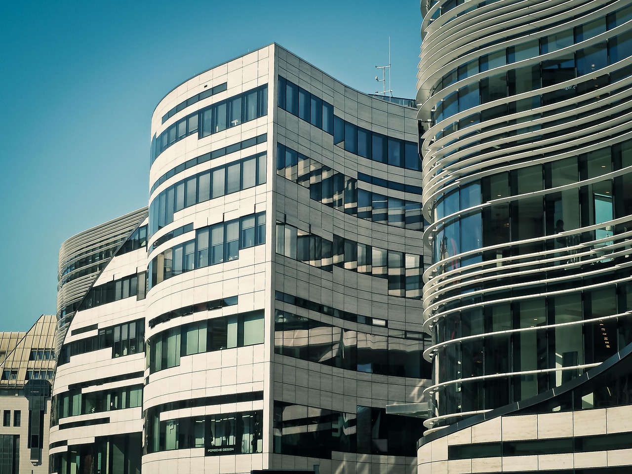 古鎮(zhèn)利和廣場(chǎng)重塑歷史風(fēng)貌與現(xiàn)代商業(yè)魅力的融合新作，最新消息揭秘