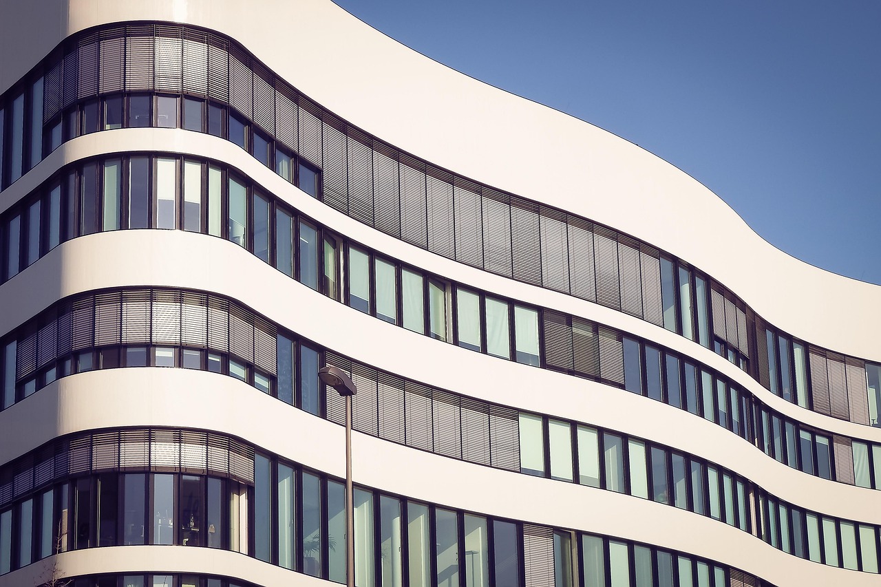 錫山八佰伴引領(lǐng)區(qū)域商業(yè)變革，開啟新篇章的最新消息