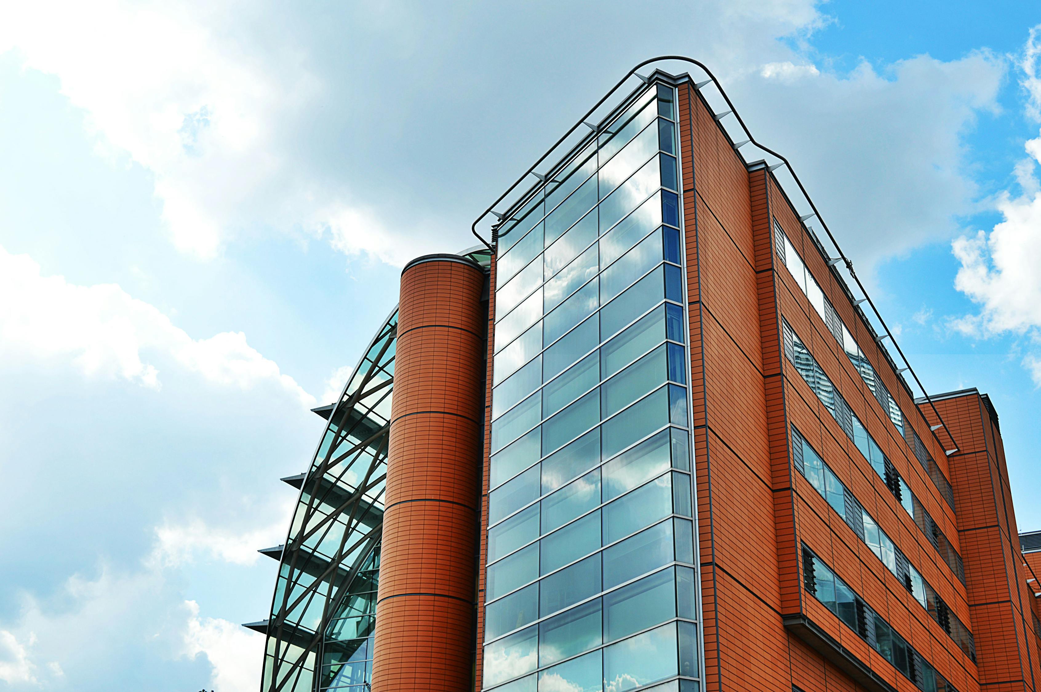 ISO 14001環(huán)境管理體系最新標(biāo)準(zhǔn)，引領(lǐng)企業(yè)走向可持續(xù)未來(lái)的關(guān)鍵指南